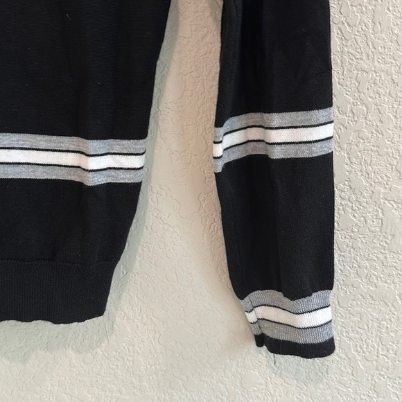 Hippie Rose Long sleeve cotton  V neck sweater size M - Picture 6 of 6